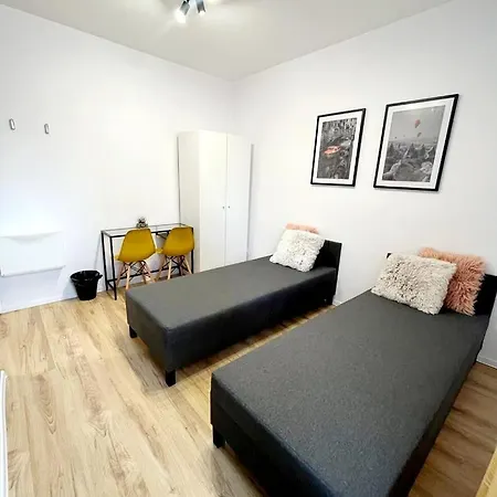 Hostal Hello *